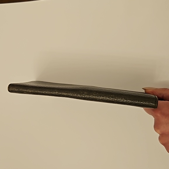 Celine Ultra Thin Pebbles Leather Wallet in Dark Green, Clean EUC - Picture 11 of 13